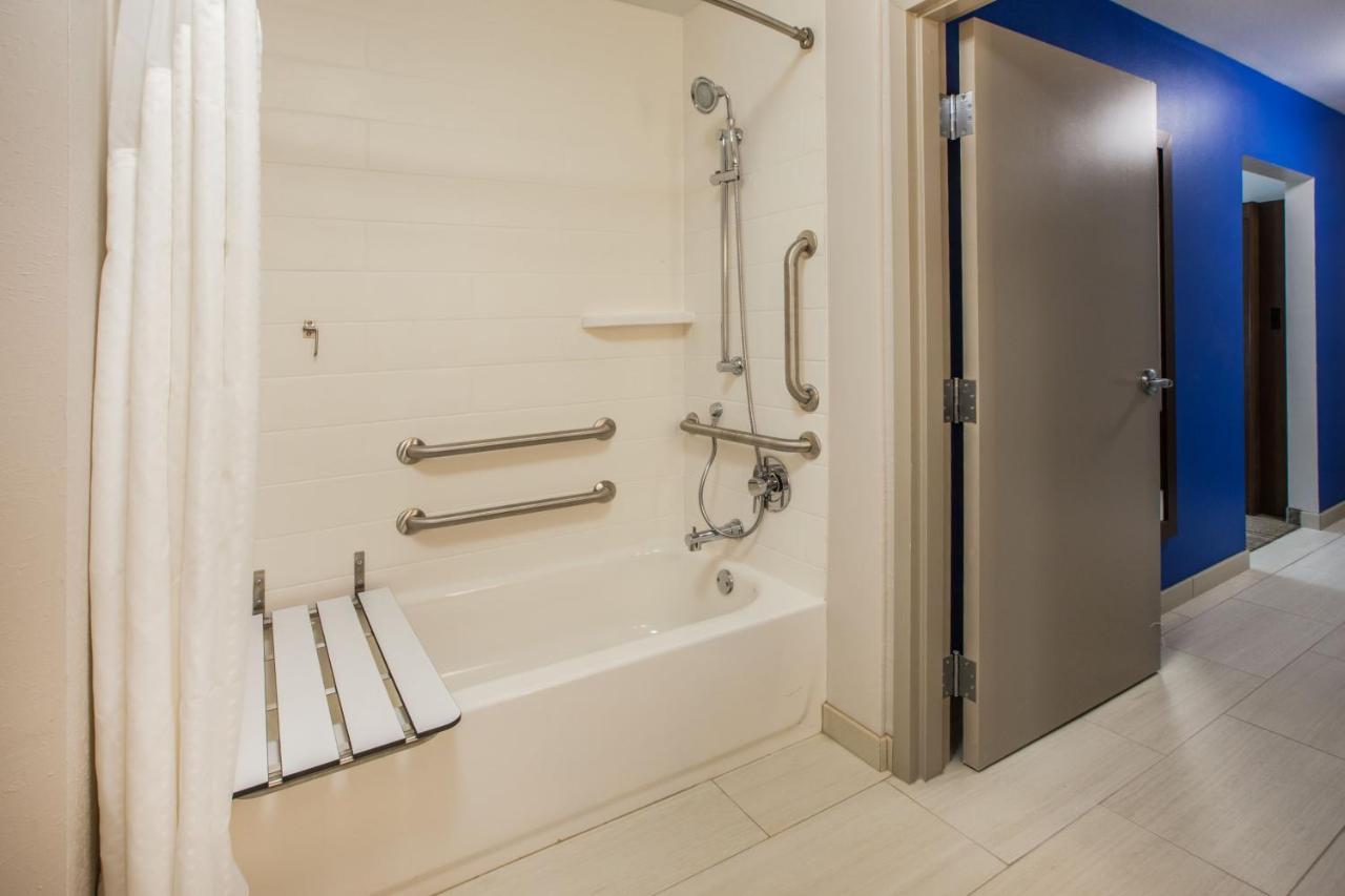 Holiday Inn Express - Blair By Ihg Luaran gambar